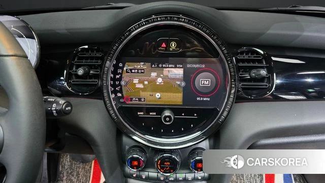Mini Cooper 2022 Жемчужный цвет из Кореи, фото 5