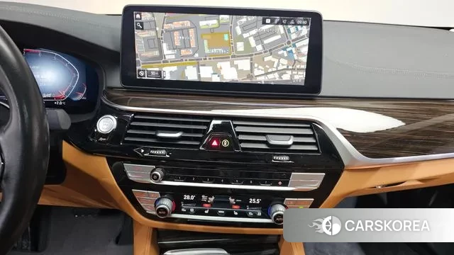 BMW 5 Series (G30) 2021 Черный из Кореи, фото 5