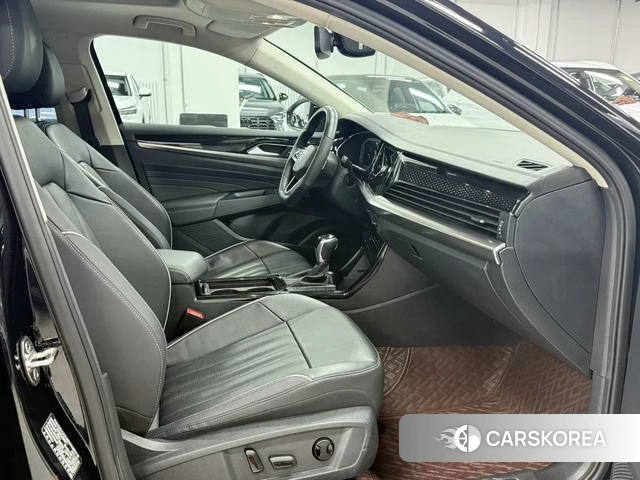 Volkswagen Passat 2023 Черный из Китая, фото 5