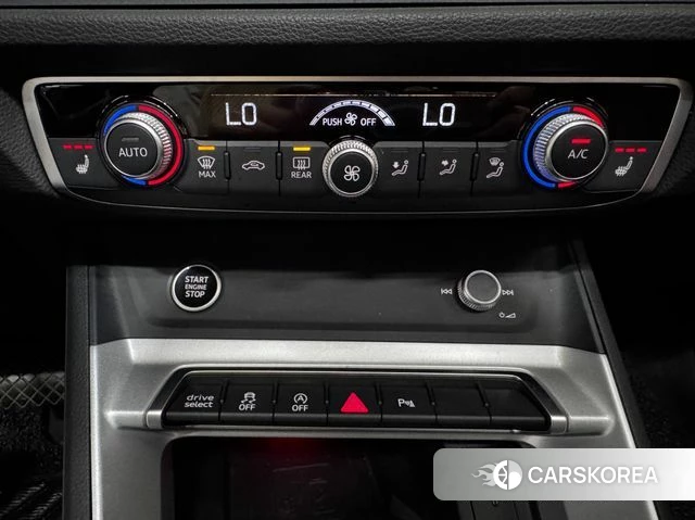 Audi Q3 (F3) 2025 Черный из Кореи, фото 5