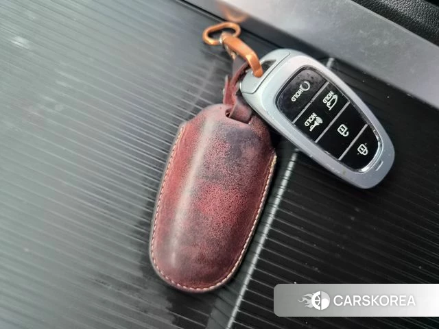 Hyundai Staria 2023 Серый из Кореи, фото 5