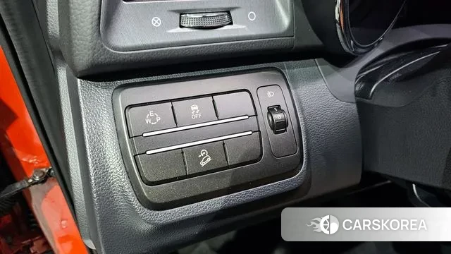 Ssangyong Tivoli Armor 2019 Красный из Кореи, фото 5