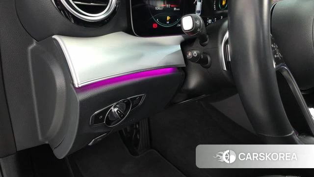 Mercedes-Benz E-Class W213 2021 Белый из Кореи, фото 5