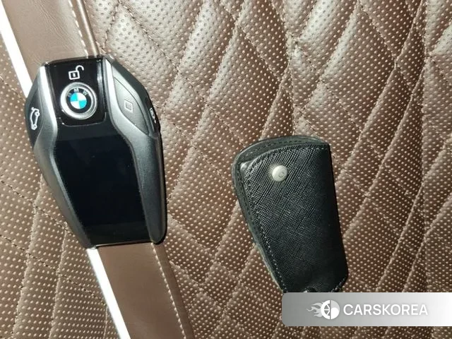 BMW 7 Series (G11) 2022 Черный из Кореи, фото 5