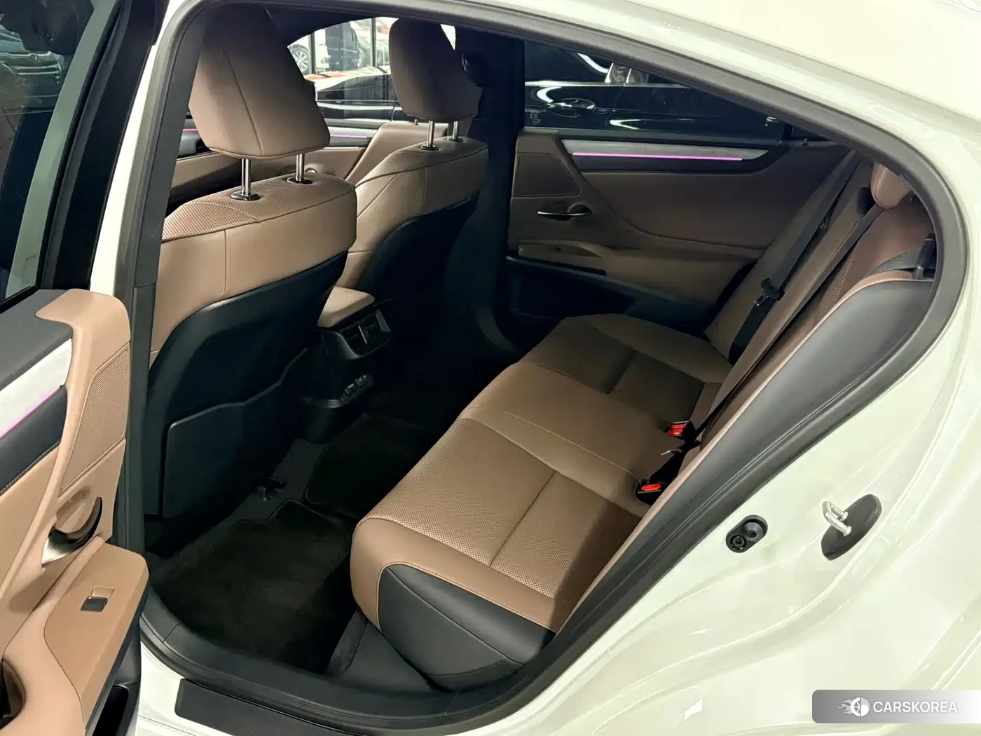 Lexus ES 2025 Белый из Китая, фото 5