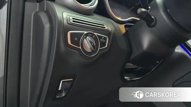 Mercedes-Benz GLC-Class X253 2023 Черный из Кореи, фото 5