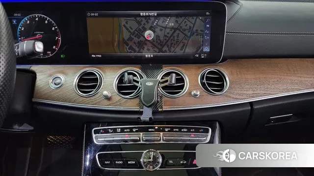 Mercedes-Benz E-Class W213 2018 Черный из Кореи, фото 5