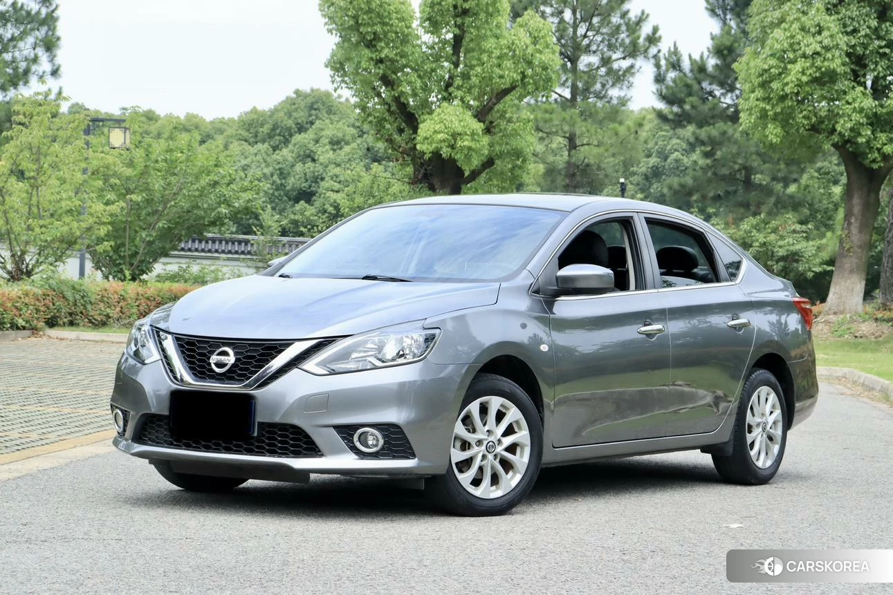 Nissan Xuan Yi 2020 Серебристо-серый из Китая, фото 5