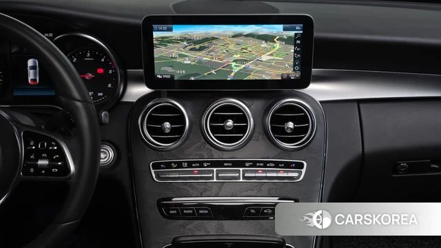 Mercedes-Benz C-Class W205 2019 Белый из Кореи, фото 5