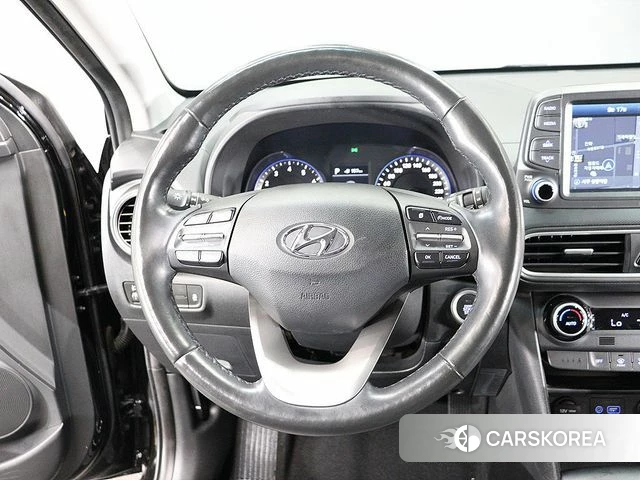 Hyundai Kona 2018 Черный из Кореи, фото 5