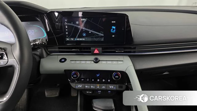 Hyundai The New Avante Hybrid (CN7) 2025 Белый из Кореи, фото 5