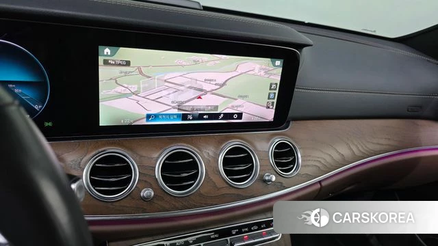 Mercedes-Benz E-Class W213 2020 Белый из Кореи, фото 5