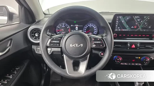 Kia The New K3 2nd generation 2021 Белый из Кореи, фото 5