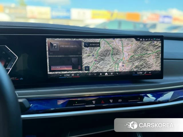 BMW 7 Series (G70) 2023 Черный из Кореи, фото 5