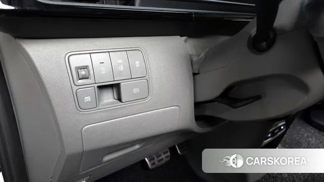 Hyundai Staria 2023 Белый из Кореи, фото 5