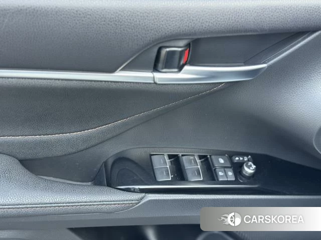 Toyota Camry 2022 Белый из Китая, фото 5