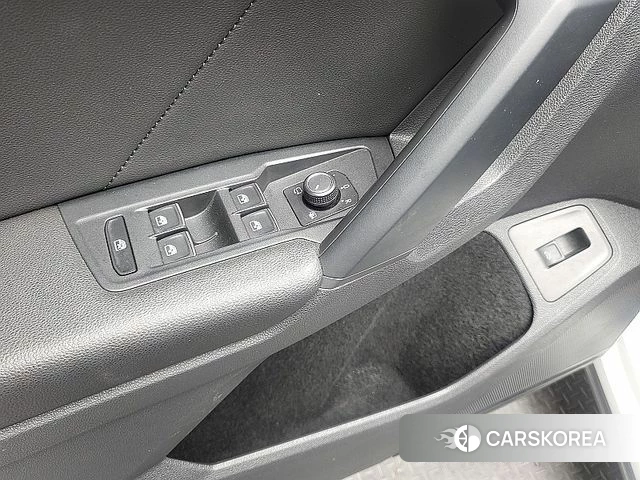 Volkswagen Tiguan second Generation 2019 Белый из Кореи, фото 5