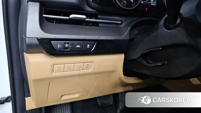 Kia Carnival 4th generation 2023 Белый из Кореи, фото 5