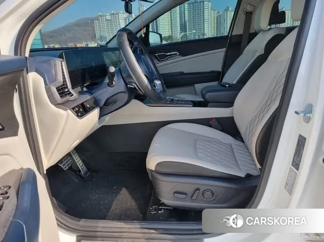 Kia Sportage 5th Generation 2023 Белый из Кореи, фото 5