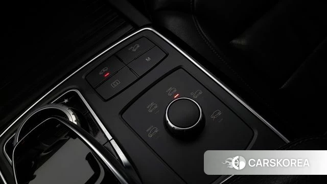 Mercedes-Benz GLE - Class W166 2018 Черный из Кореи, фото 5