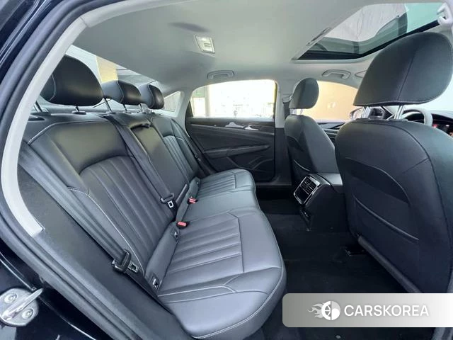 Volkswagen Passat 2022 Черный из Китая, фото 5