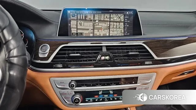 BMW 7 Series (G11) 2021 Черный из Кореи, фото 5