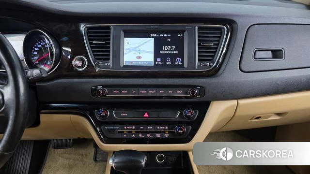 Kia The New Carnival 2019 Белый из Кореи, фото 5