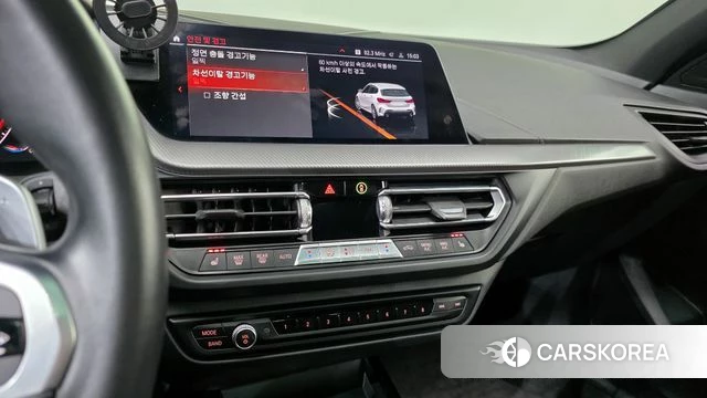 BMW 1 Series (F40) 2021 Белый из Кореи, фото 5