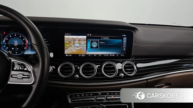 Mercedes-Benz E-Class W213 2020 Белый из Кореи, фото 5
