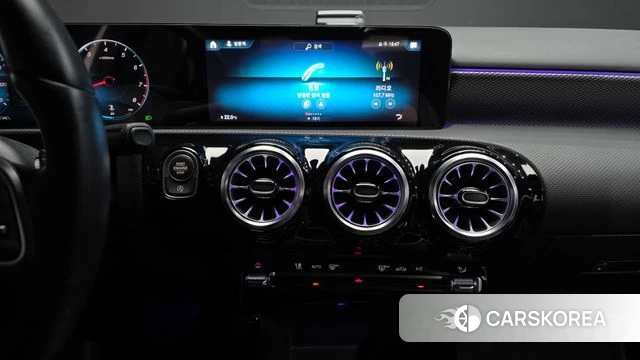 Mercedes-Benz A-Class W177 2023 Белый из Кореи, фото 5