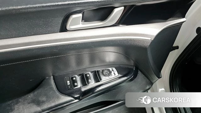 Kia K5 3rd generation 2022 Белый из Кореи, фото 5