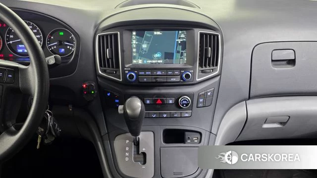 Hyundai The New Grand Starex 2018 Желтый из Кореи, фото 5