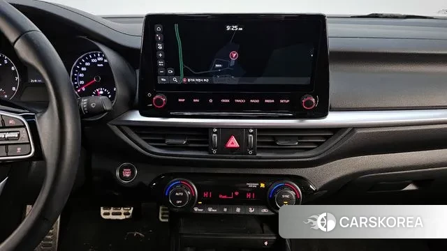 Kia The New K3 2nd generation 2023 Черный из Кореи, фото 5