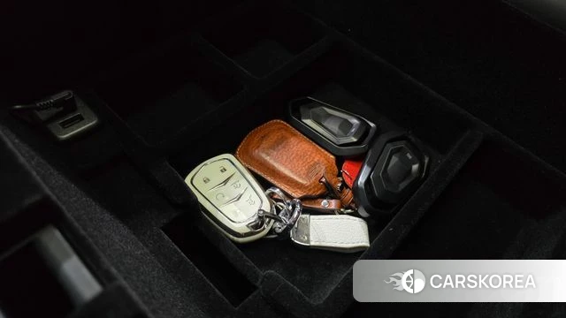 Cadillac Escalade 2018 Черный из Кореи, фото 5