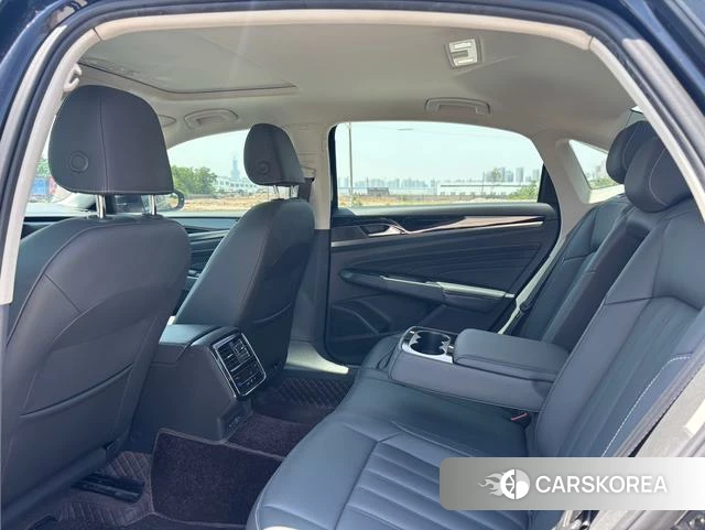Volkswagen Passat PHEV 2022 Черный из Китая, фото 5
