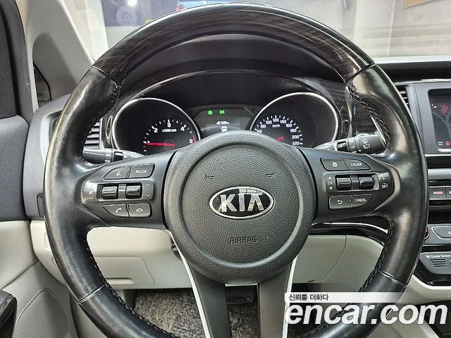 Kia The New Carnival 2018 Серый из Кореи, фото 5