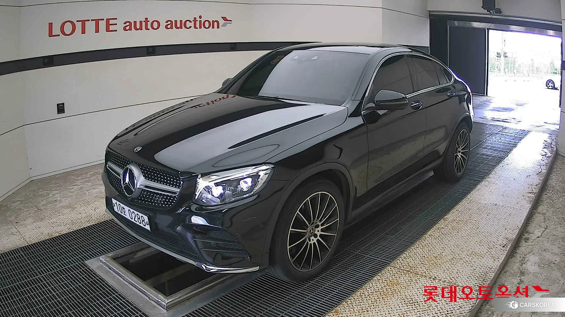 Mercedes-Benz GLC300 4Matic Coupe 2019 Черный из Кореи, фото 5