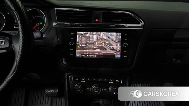 Volkswagen Tiguan second Generation 2020 Серебристо-серый из Кореи, фото 5