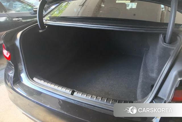 BMW 5 series 2021 Черный из Китая, фото 5