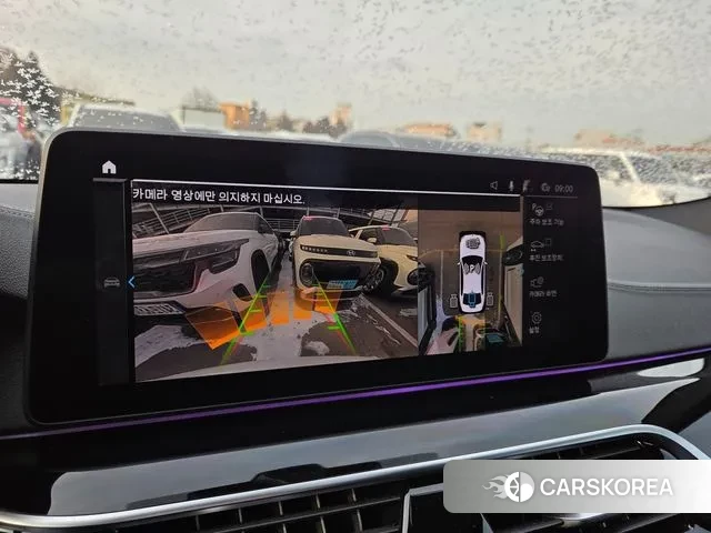 BMW 5 Series (G30) 2021 Белый из Кореи, фото 5