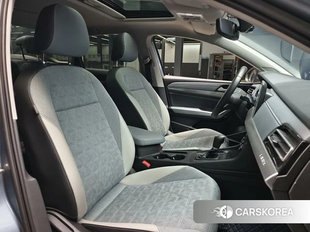 Volkswagen Lavida 2022 Синий из Китая, фото 5