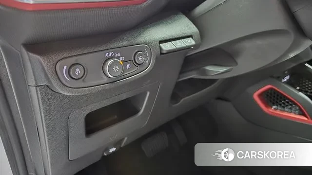 Chevrolet (GM Daewoo) Trailblazer 2022 Белый из Кореи, фото 5