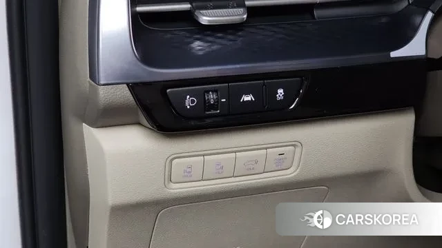 Kia Carnival 4th generation 2023 Белый из Кореи, фото 5