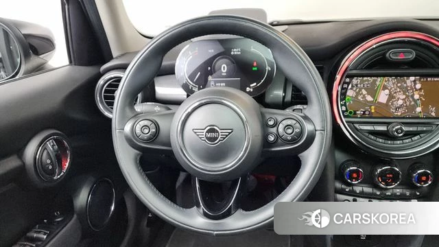 Mini Cooper 2021 Жемчужный цвет из Кореи, фото 5