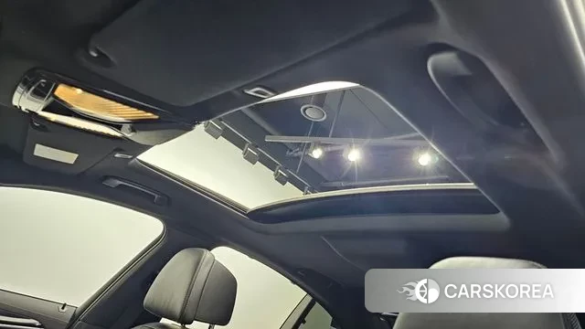 BMW 5 Series (G30) 2022 Белый из Кореи, фото 5