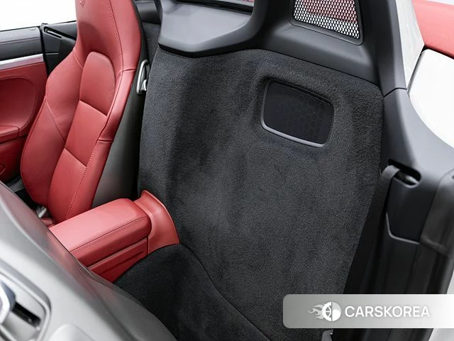 Porsche 718 Boxster 2024 Жемчужный цвет из Кореи, фото 5