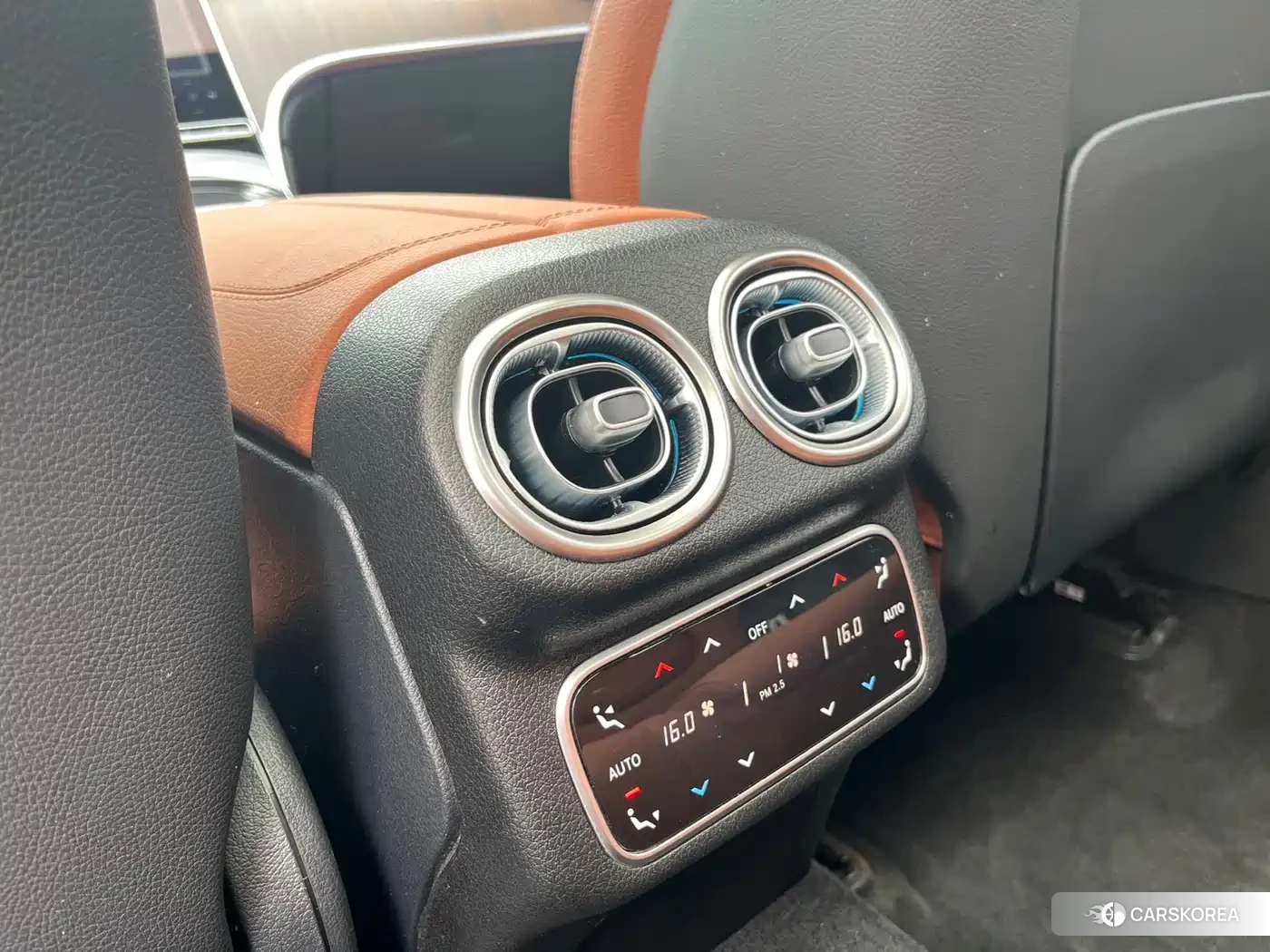 Mercedes-Benz GLC 2024 Черный из Китая, фото 6