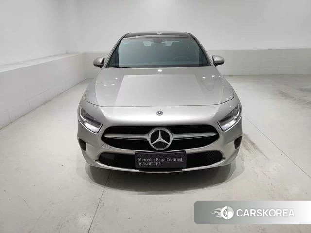 Mercedes-Benz Class A 2019 Серебристо-серый из Китая, фото 5