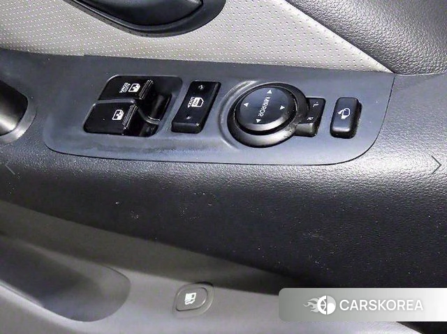 Hyundai The New Grand Starex 2018 Белый из Кореи, фото 5