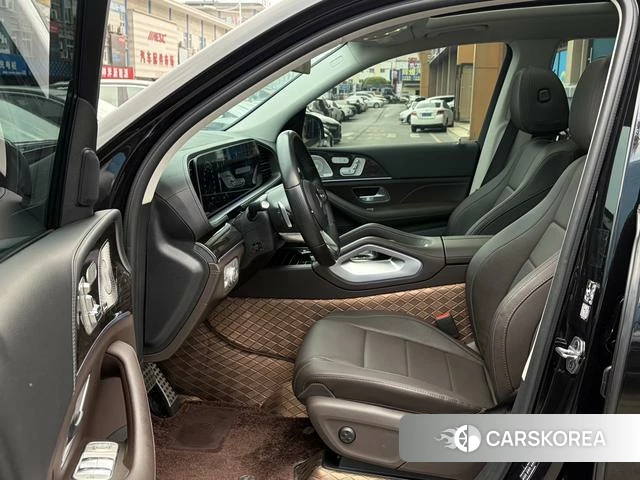 Mercedes-Benz GLS 2023 Черный из Китая, фото 5